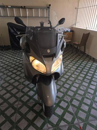 SUZUKI BURGMAN 650 EXECUTIVE 